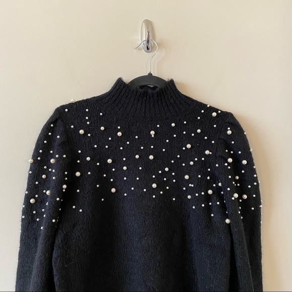Zara-Knit Sweater with Faux Pearls (Large) - Picture 4 of 10